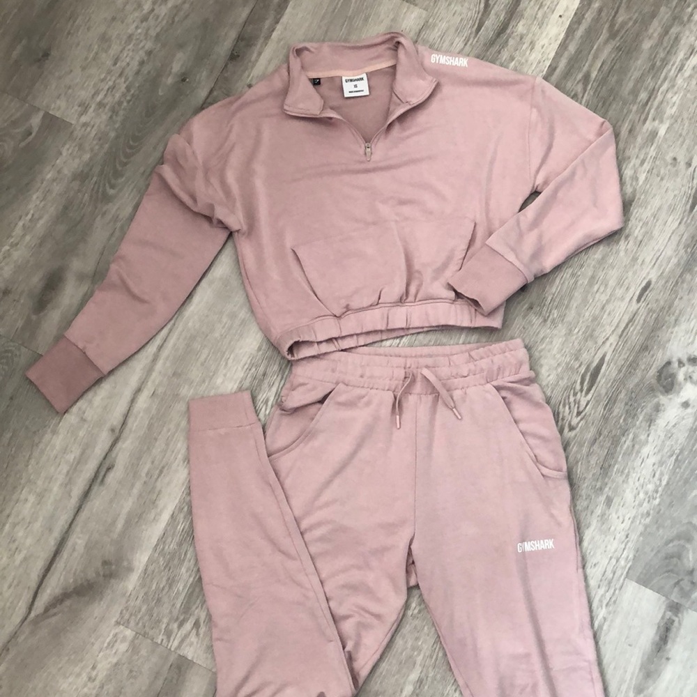 Gymshark Pippa Training Pullover and Joggers Set